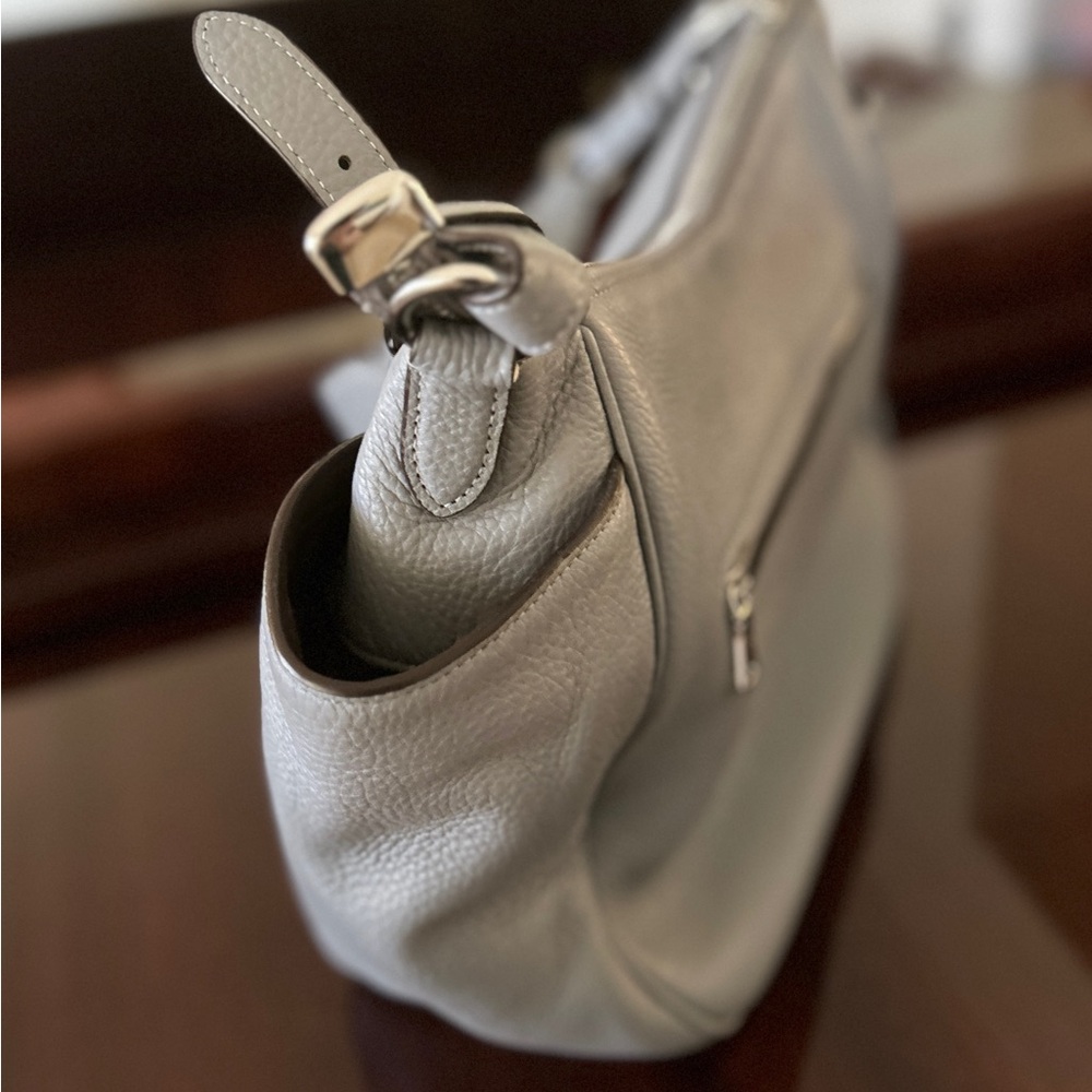 Coach Pebble Leather Gray Shoulder Bag - Picture 4 of 8